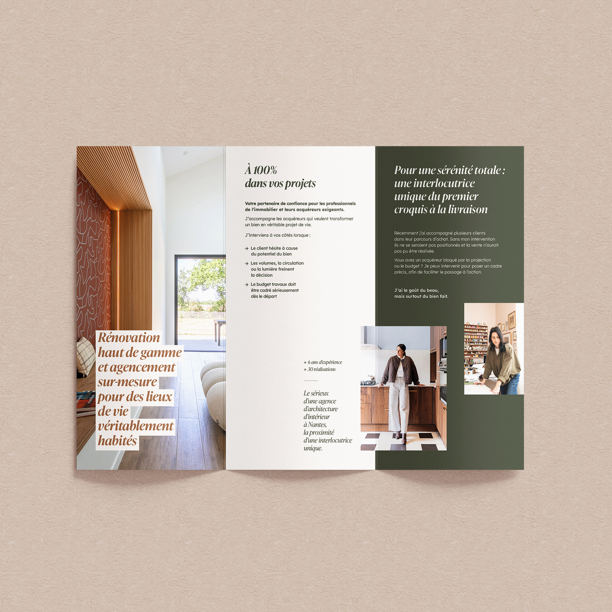 Free_Trifold_Flyer_Mockup_2 copie